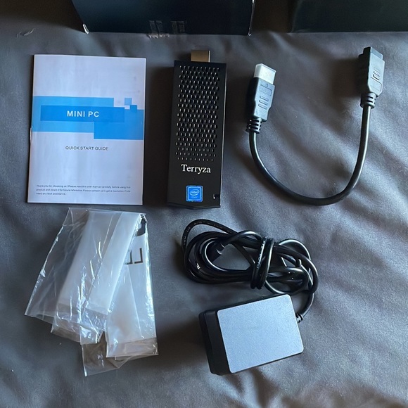 Intel Pocket PC - Picture 4 of 5